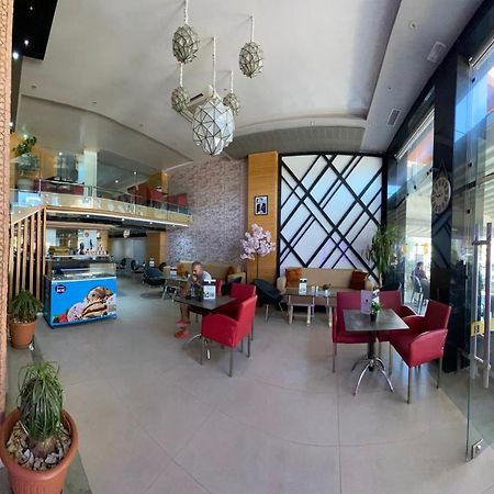 Hotel Velsatis Beni Mellal Esterno foto